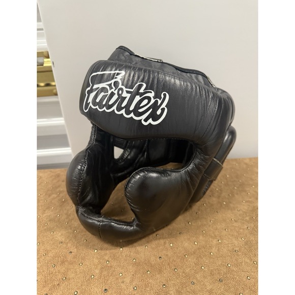 Fairtex Headgear‎ L - Genuine Leather